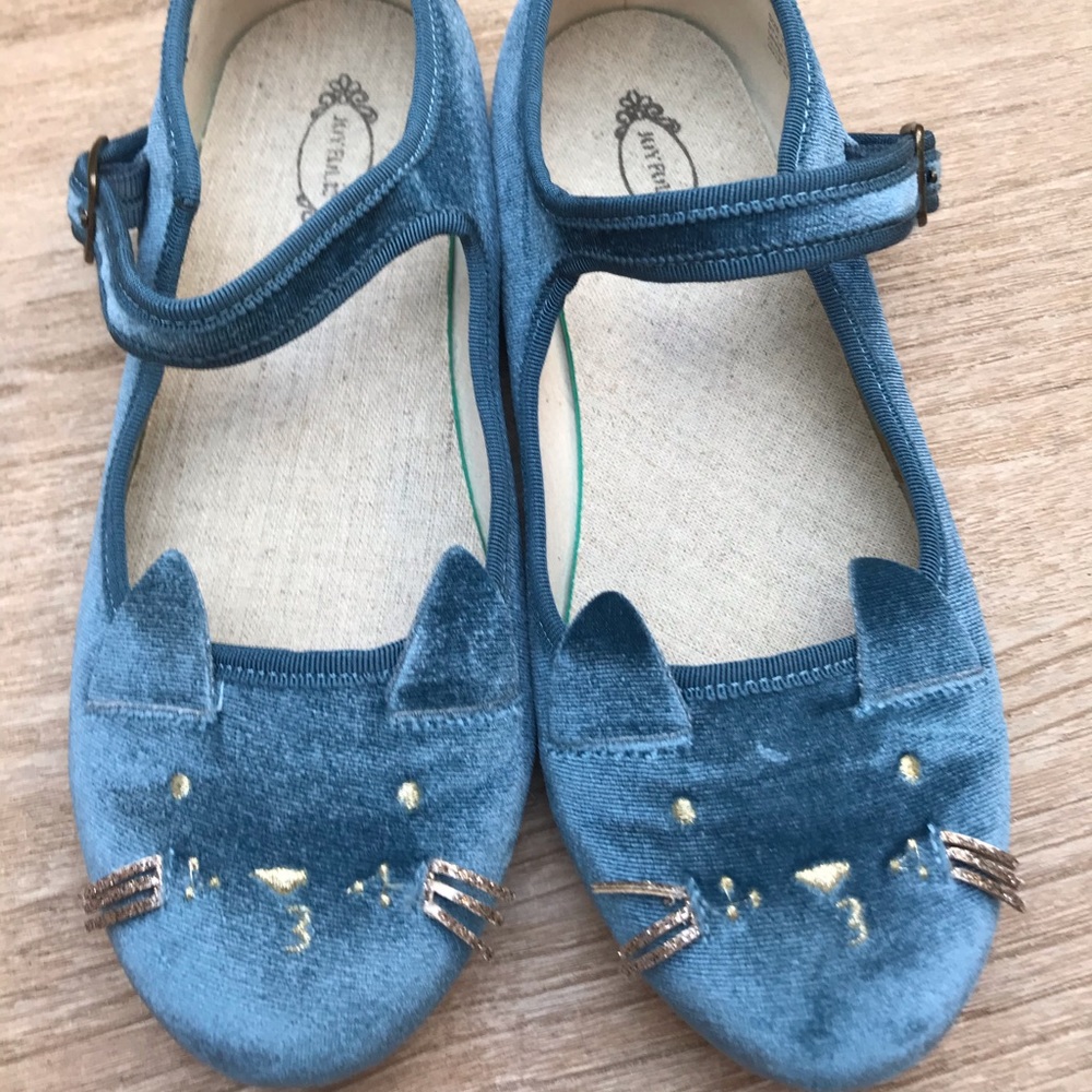Girls Kitty Shoe